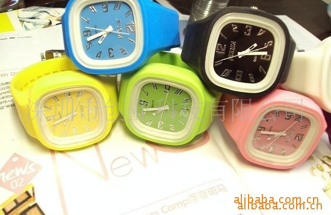 彩虹迷彩硅胶手表带,适用任意机芯,颜色非常漂