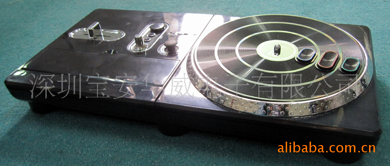 【WII\/PS3\/PS2三合一打碟机 DJ Hero吉它系列