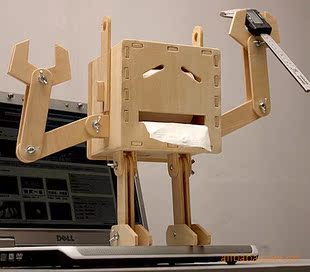 供应DIY木制拼板 个性益智玩具 创意机器狗台灯 多功能家居摆设