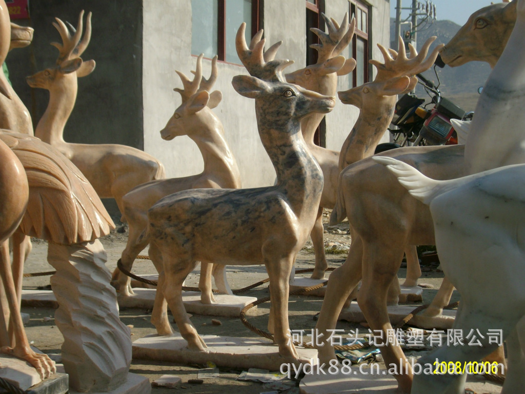 【厂家长期销售定做净额民形象的动物雕刻鹿雕