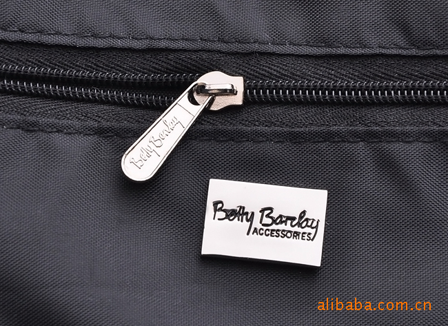 Сумка Betty B /19 Barclay OL Betty Девушки Искусственная кожа Мягкие Молния Сумка с карманом на молнии, Карман для мобильного, Сумка для документов, Сумка-планшет на молнии, Сумка-чехол для камеры Объемный карман Тиснение Однотонный цвет Да Мягкая Да 100 Деловой Средняя (максимальная длина 30-50 см) Современный европейский Квадратная форма Две ручки Сумка через плечо Сумка Betty B /19 Barclay OL Betty Девушки Искусственная кожа Мягкие Молния Сумка с карманом на молнии, Карман для мобильного, Сумка для документов, Сумка-планшет на молнии, Сумка-чехол для камеры Объемный карман Тиснение Однотонный цвет Да Мягкая Да 100 Деловой Средняя (максимальная длина 30-50 см) Современный европейский Квадратная форма Две ручки Сумка через плечо