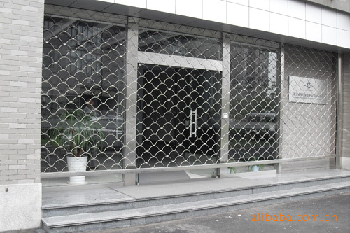 学生新闻采写 浦东一临街烧饼店起火消防部门拒绝透露原因店员推测由电Pinnacle平博体育线短路造成