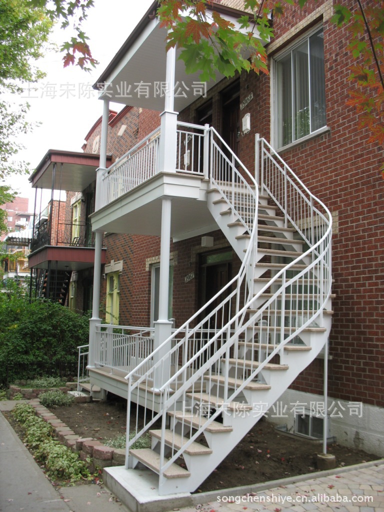 【出口工艺】广州别墅区户外钢结构楼梯和钢楼梯
