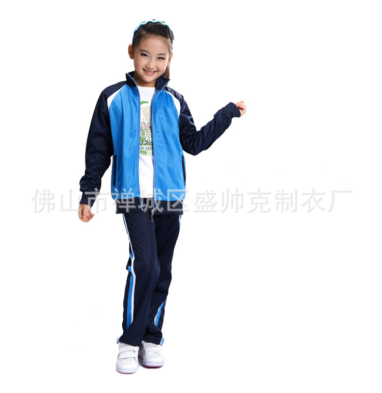 【校服直批秋冬款厂家小学校服服中学生学生的三小学童话故事年级图片
