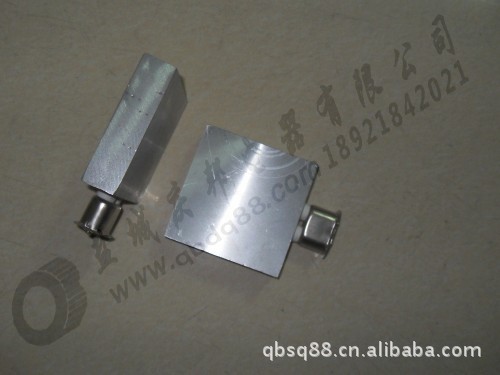 conew_sdc13833