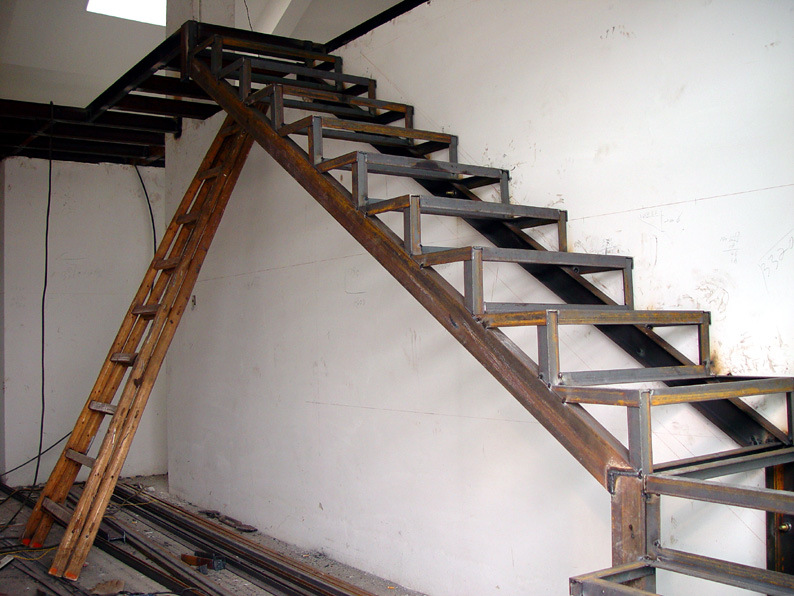 北京楼梯制作厂家 铸铁楼梯制作 钢结构楼梯搭建57117992