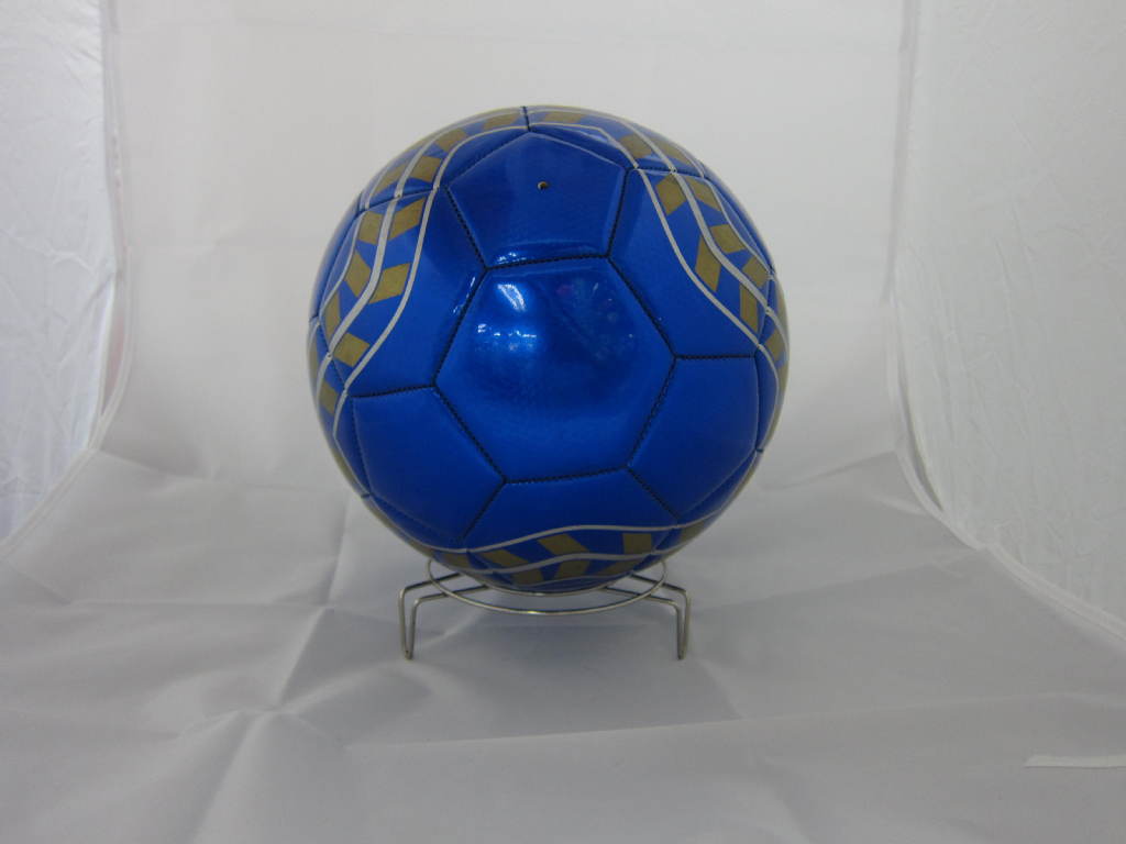 厂家直销 5号机缝金属镭射革比赛用足球 蓝色