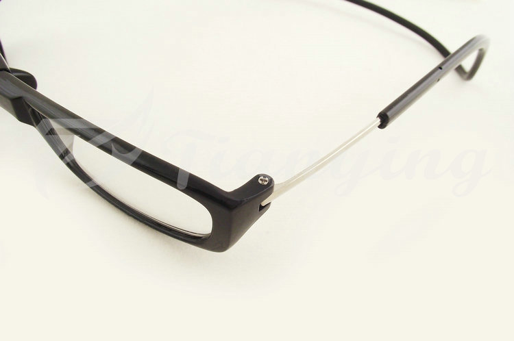 【[零时代]高科技磁铁老花眼镜 可悬挂 可拆卸 