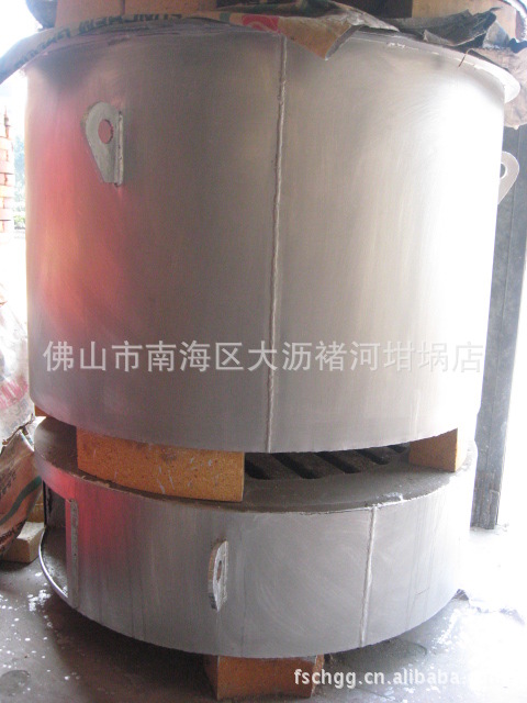 简易式炭精,焦炭坩埚熔化炉,设计简单,维修方便,价格实惠