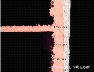 镀铜层厚度检测示意,孔铜平均厚度在25um以上.