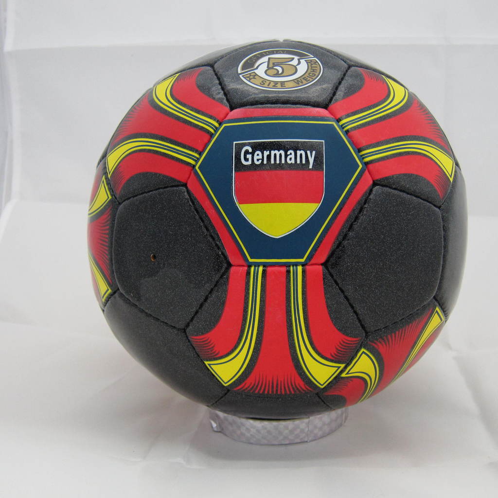 厂家直销 5号手缝PU队标足球 德国队 DB015图