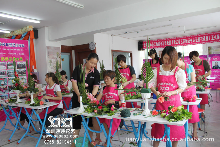 【花艺培训学习到莎莎花艺培训学校 深圳最大