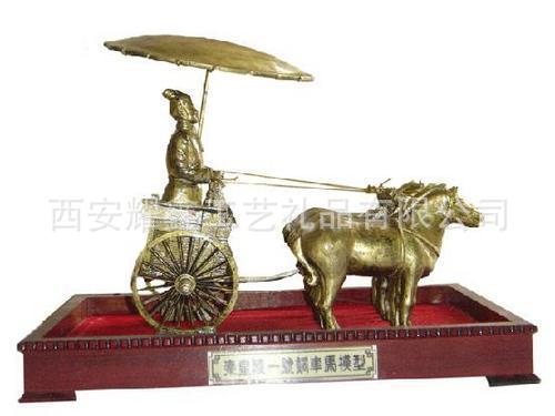 仿古青铜器镀金铜车马安车\/青铜鼎\/青铜工艺品