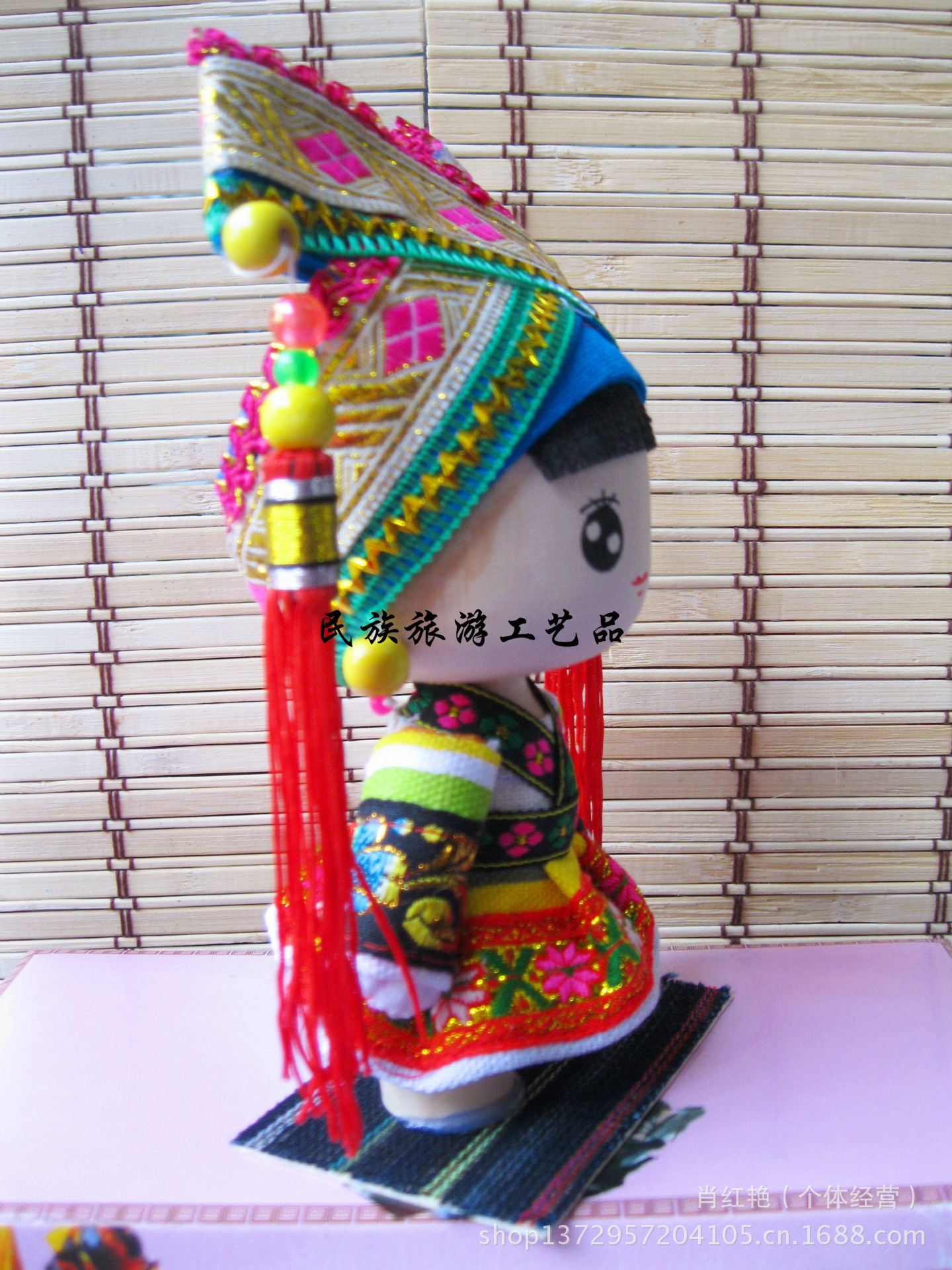 竹质工艺品 厂家直销少数民族娃娃 木偶布娃 卡通娃 旅游纪念品 瑶族