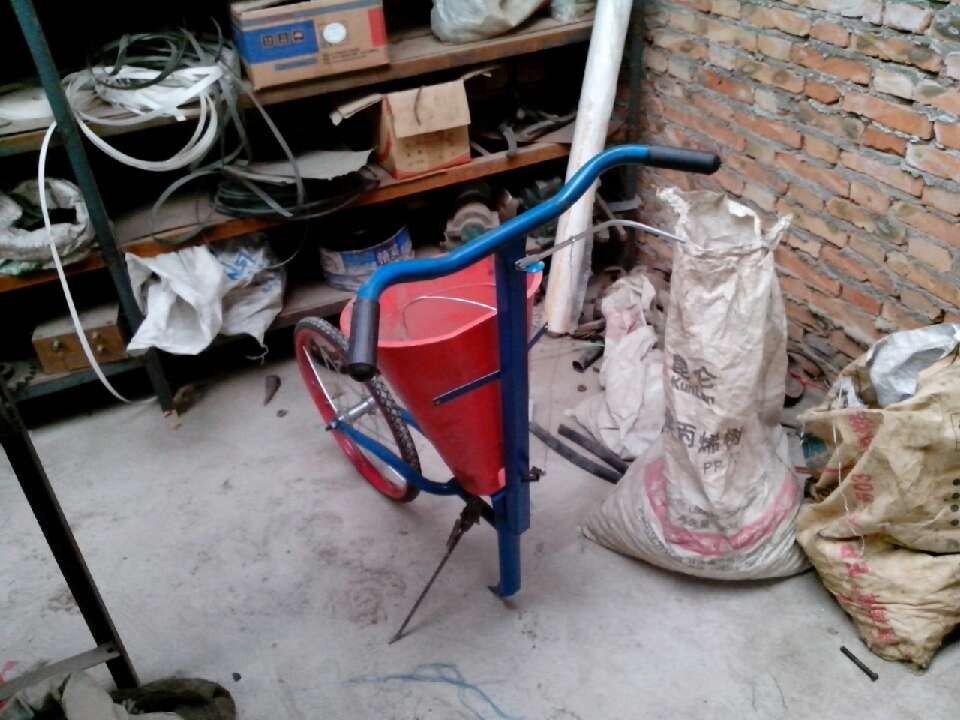小化肥耧,施肥楼,施肥器厂家,通许小楼