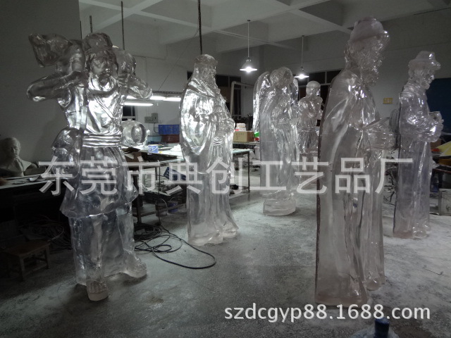 厂家订做透明琉璃雕塑 景观园林雕塑工程 透明冰雕人物
