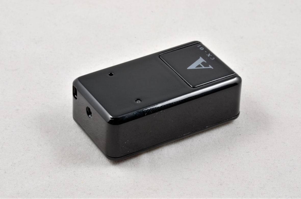 最新最小微型定位器 gsm彩信报警器 汽车个人跟踪器追踪器