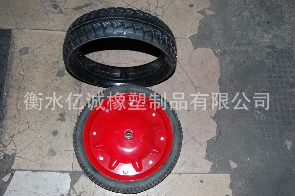 供应实心轮胎 播种机地轮