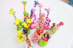 创意木制拇指宝宝玩具 儿童木头站筒跳舞长颈鹿 摇摆动物