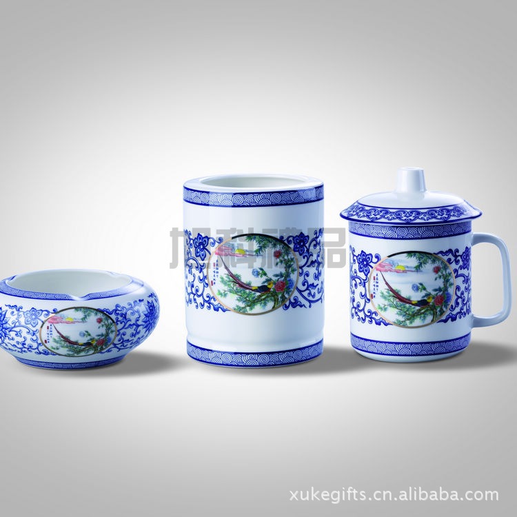【深圳代理和瓷陶瓷如花似锦两件套釉中彩杯子
