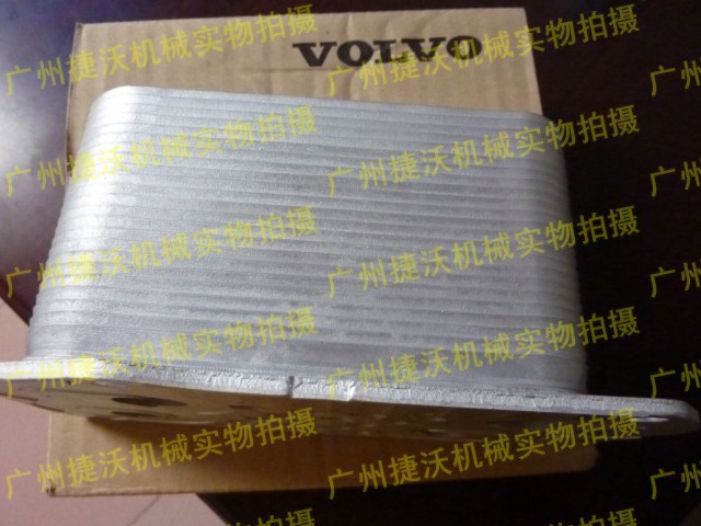 【VOLVO EC210BLC 机油冷却器芯 2045921