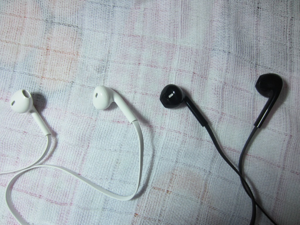 【通用型耳机 苹果5耳壳 GH厂家直销 魔音耳机