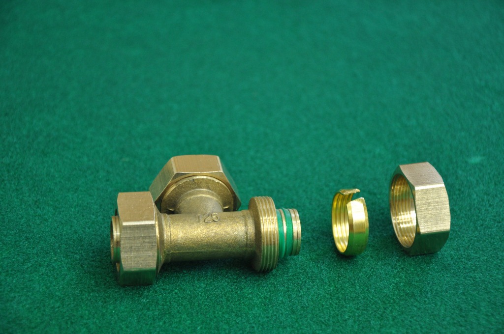 水暖配件 全铜铝塑管管件 铜三通 25一寸等径三通 等三