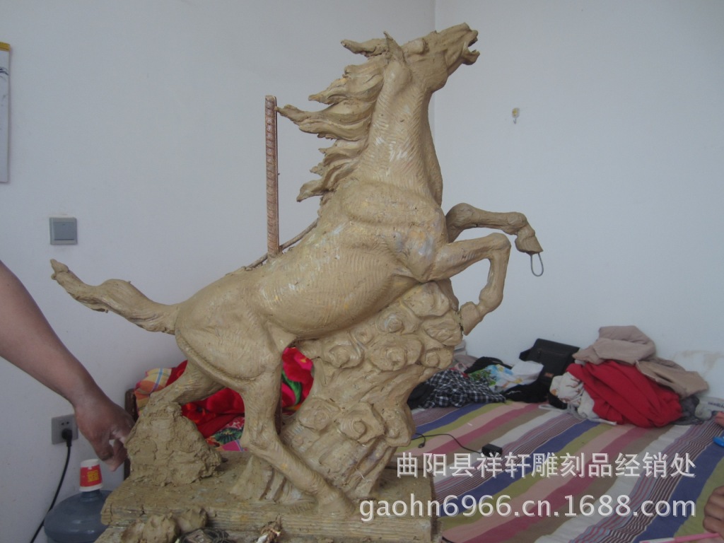 制作奔马雕塑|树脂玻璃钢雕塑|铜雕模具|泥塑模型|小型 泥塑马