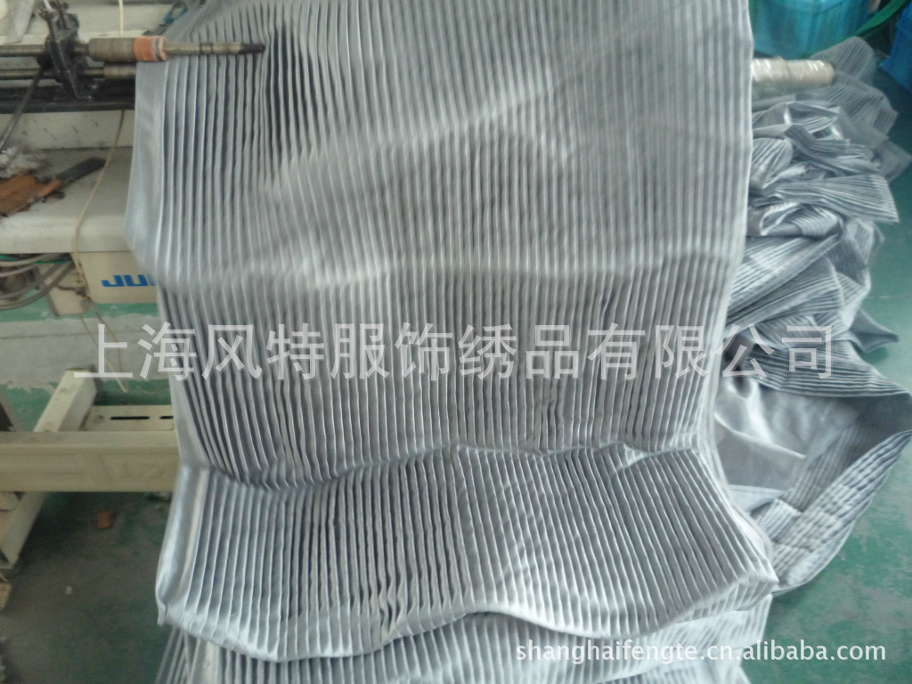 上海风特供应服装面料匹布打条加工 专业打条加工厂