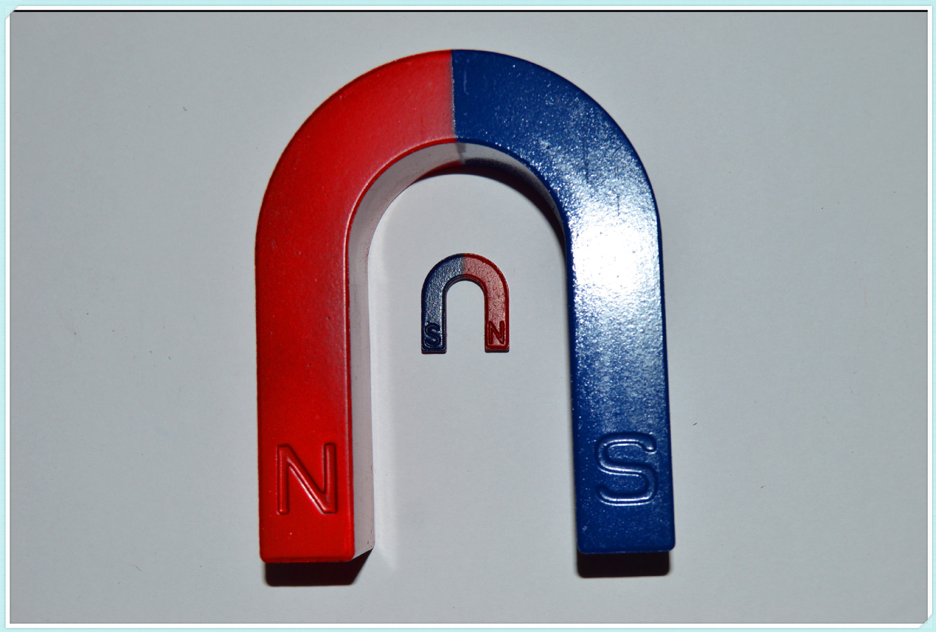 实验磁铁 厂家供应条形磁 u形磁 玩具磁铁 强力磁铁 钕铁硼磁铁的应用