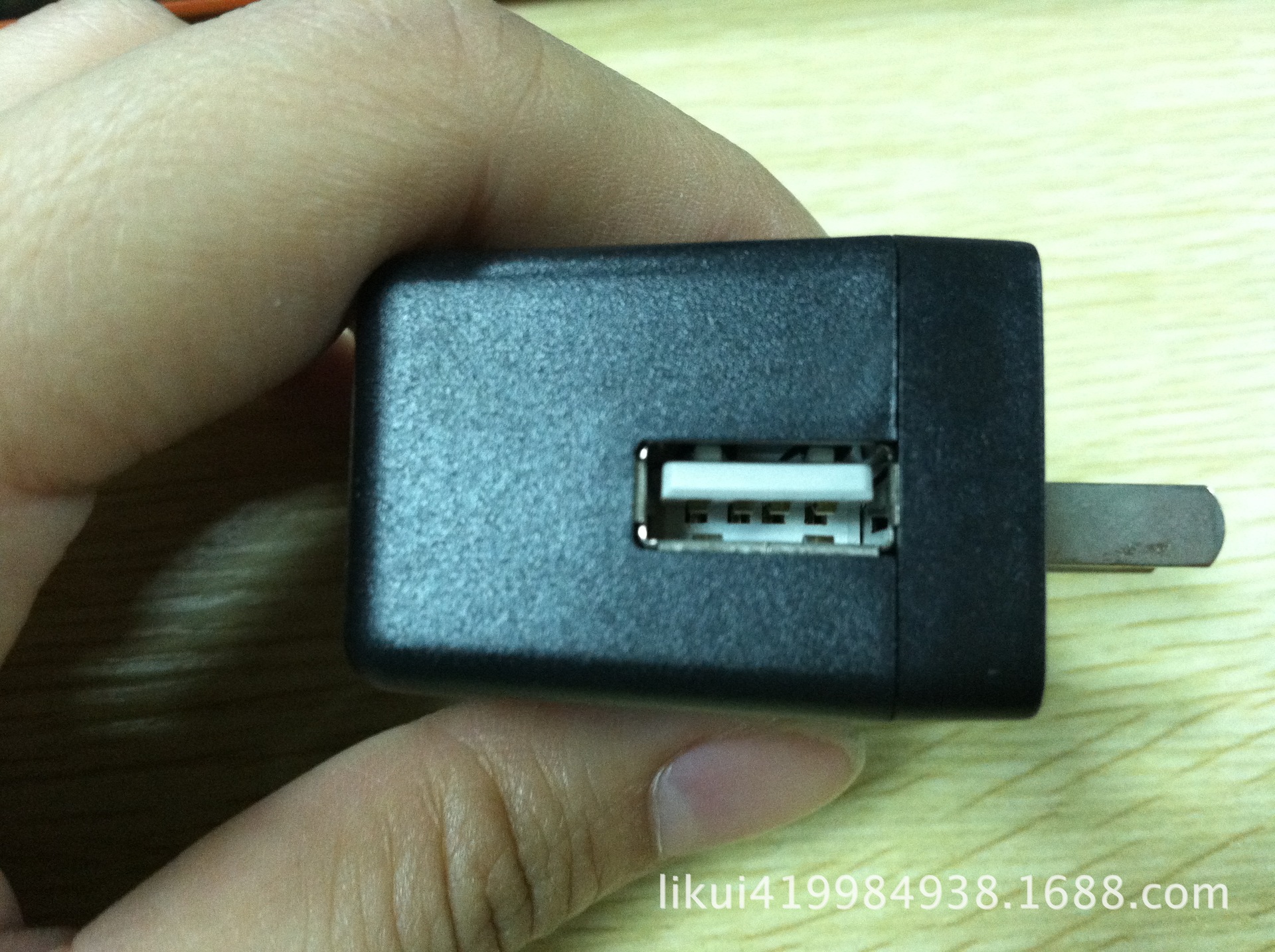 【库存批发USB充电头 低价处理批发原装联想