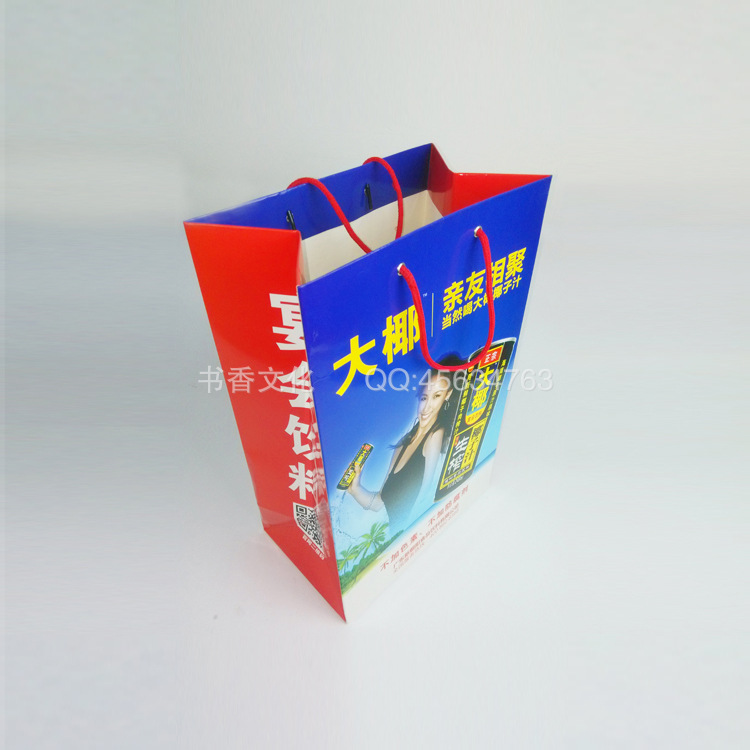 礼品袋白卡手提袋通用纸袋椰汁包装袋房地产平面广告设计书图片