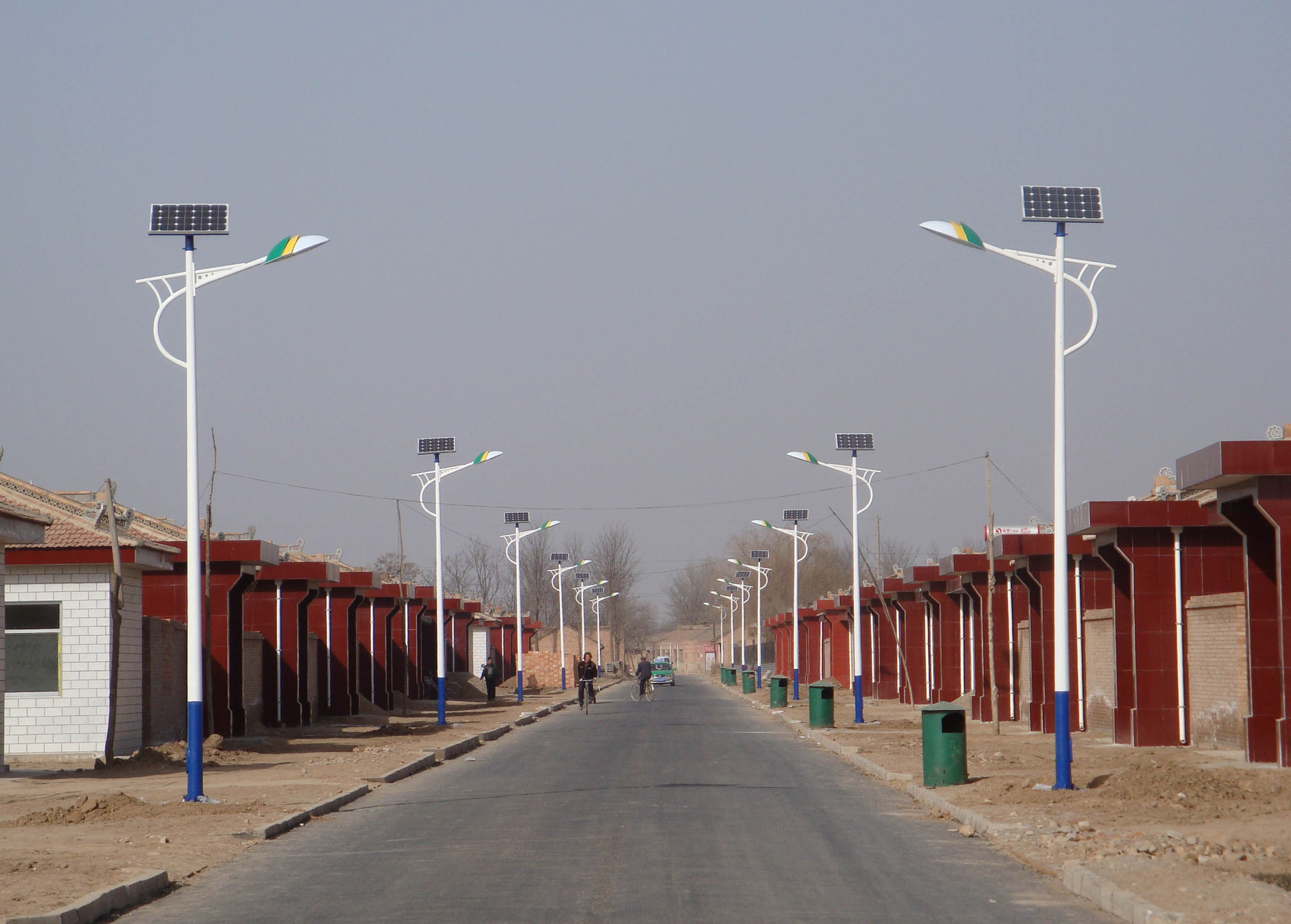 江苏丰泽专业生产各种规格的led太阳能路灯 精品led太阳能路灯