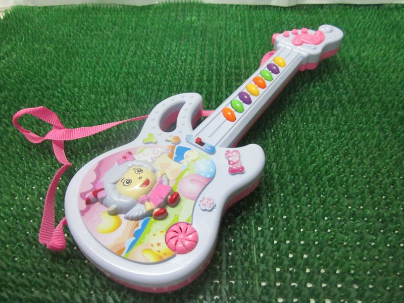 【新款儿童玩具吉他 发音琴 羊羊卡通造型吉他