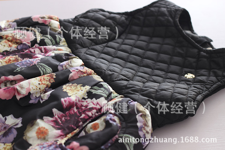 外贸童装品牌韩版冬季女童加厚缝纫格子小花儿