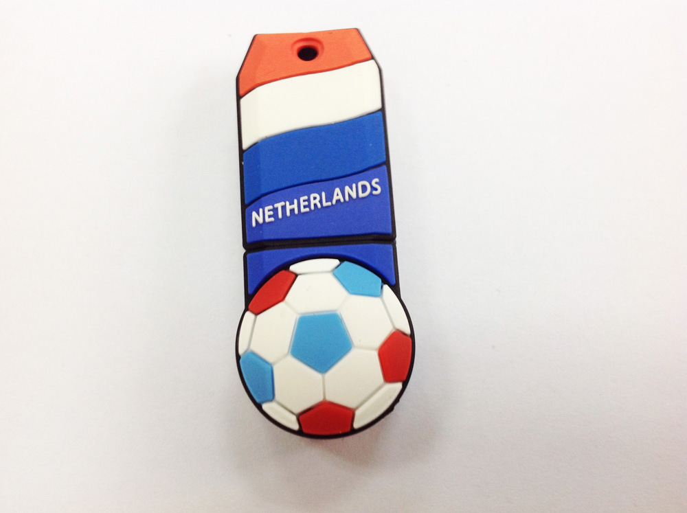 【zqt9 荷兰国家队足球条最新2014巴西足球世