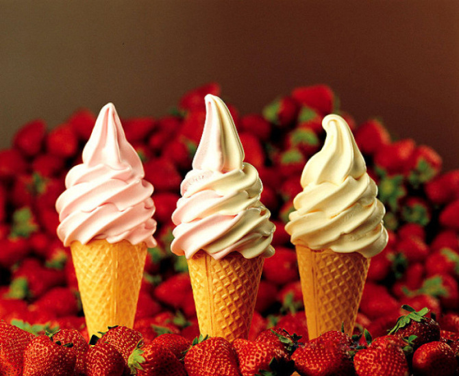 广绅bj568c冰淇淋机 商用冰激凌机器商用雪糕机台式三色冰