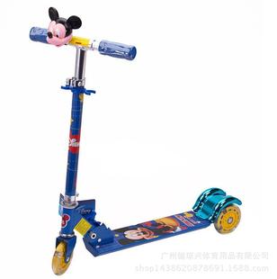 Disney迪士尼正品米奇三轮闪光滑板车儿童卡通脚踏滑板车  