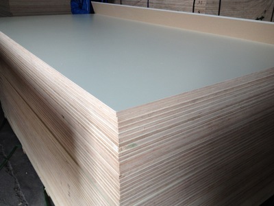 工厂直销 e1级全桉实木多层生态板 双面暖白色 橱柜专用柜体板