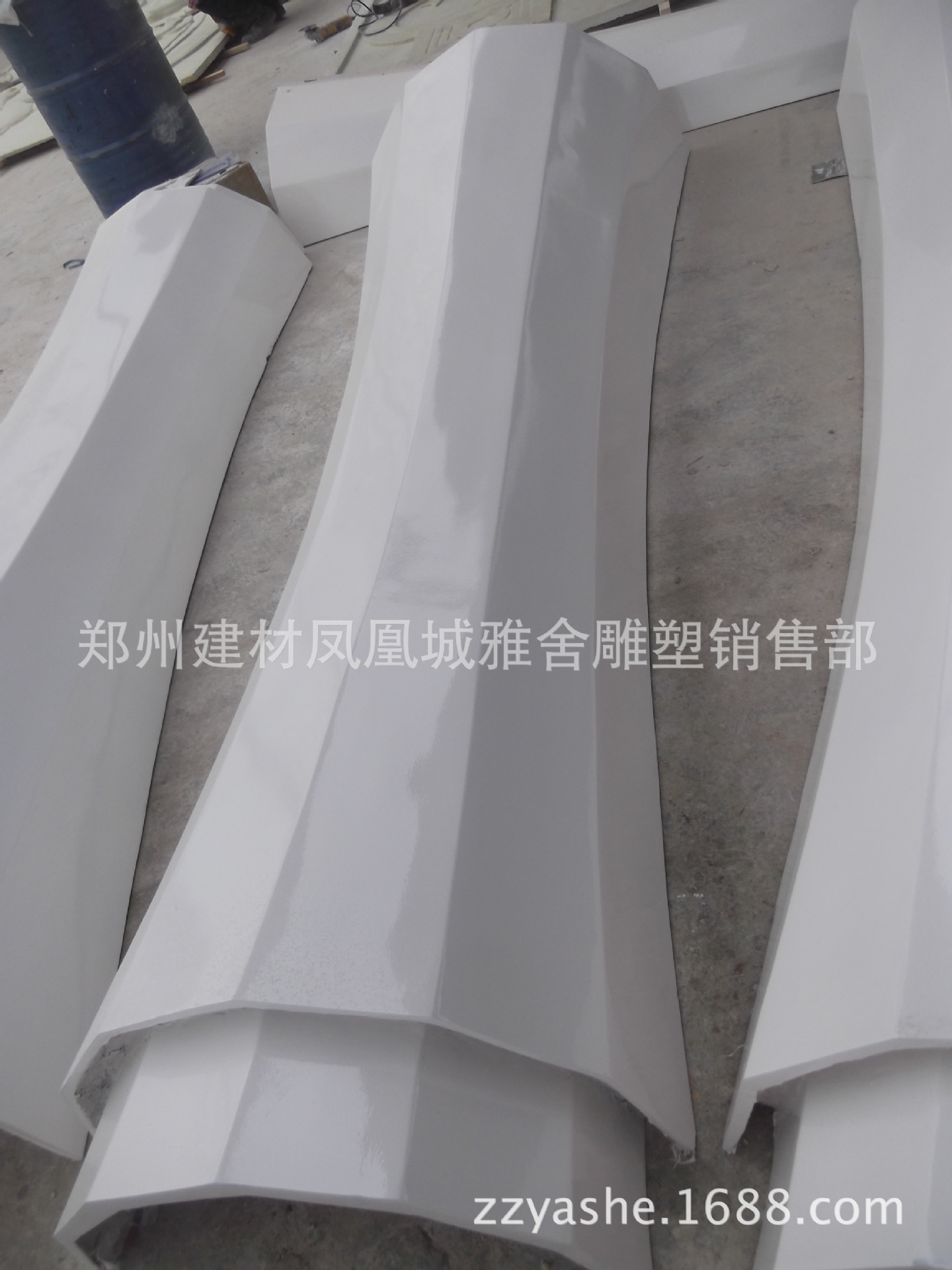 厂家直销ktv玻璃钢光面柱子 玻璃钢造型柱雕塑 光身玻璃钢圆柱图片_4