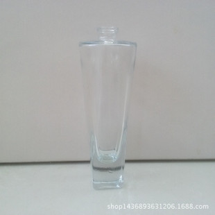 厂家批发厚底晶质料玻璃香水瓶 锥形卡口玻璃香水瓶 60ml玻璃瓶