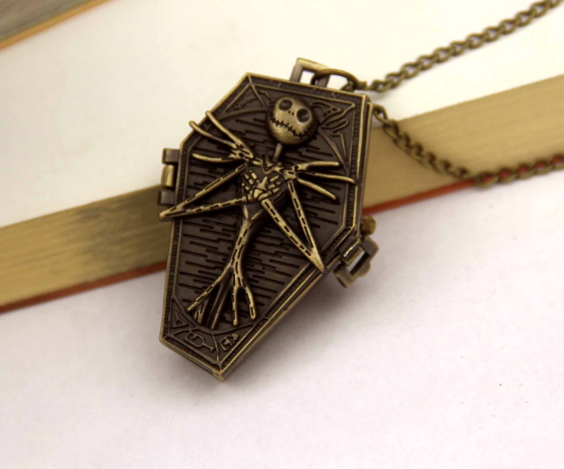 foreign trade Hot sale Cartoon Pocket Watch   characteristic Pocket Watch Christmas Eve Qinggu trumpet Pocket Watch manufactor