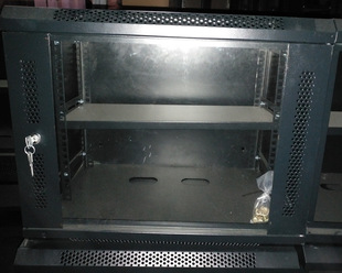 19英寸标准服务器机柜9U壁柜式墙柜小型交换机路由器存放柜