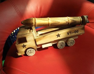 厂家直销木制新款军事 导弹车模型 木质模型 创意木制品 木质摆件