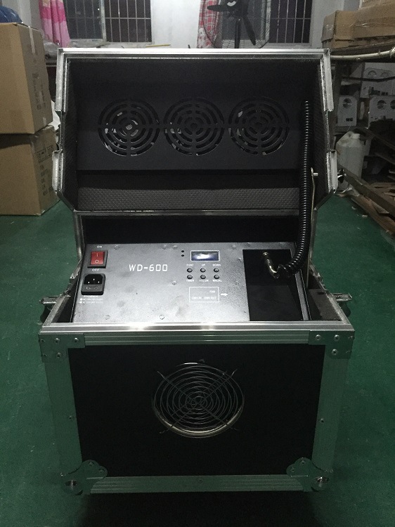 双雾机 600w 舞台烟机600w 舞台特效烟机 600w 制雾机 薄雾机