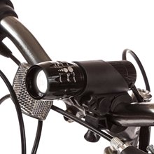 Đèn pin chói LED Đèn pha tập trung có thể sạc lại Đèn pin thứ ba / đèn pin zoom với clip ánh sáng Đèn xe đạp
