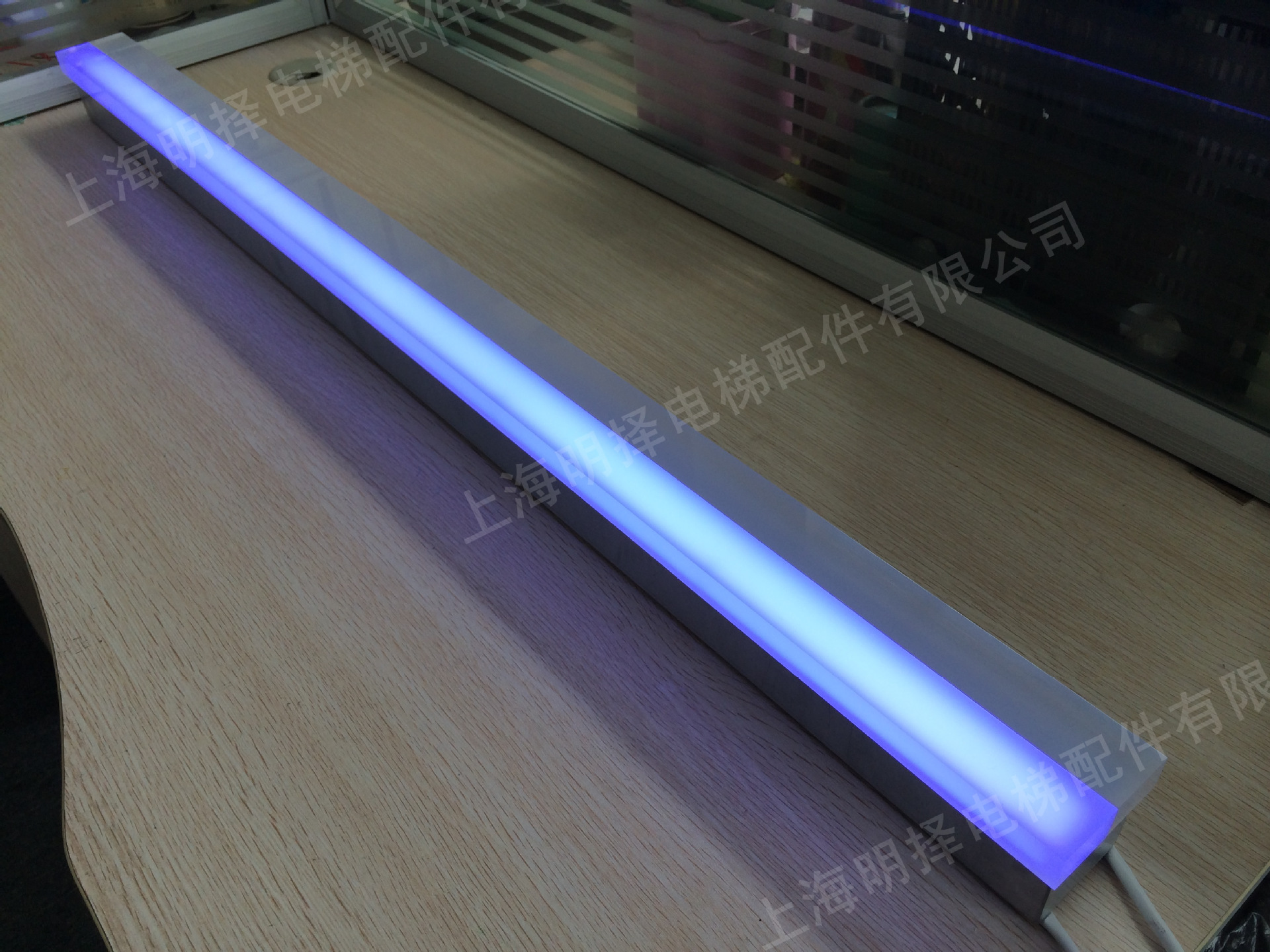 供应电梯到站灯/报站灯/预报灯/长条型/门楣 mzd-230/按需报价