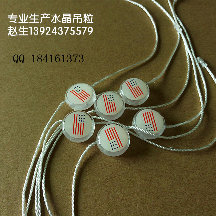 塑料吊牌_男装定做内衣服装i滴胶烫金吊粒服装折叠铝桌图片