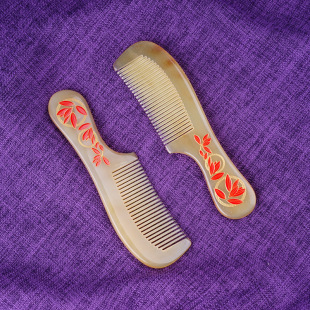 厂家直销 致中国红系列漆艺梳精品梳天然羊角梳 保健礼品