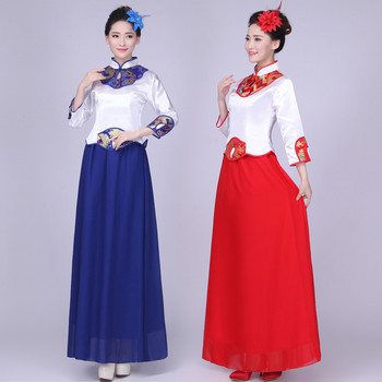 朗诵服装女